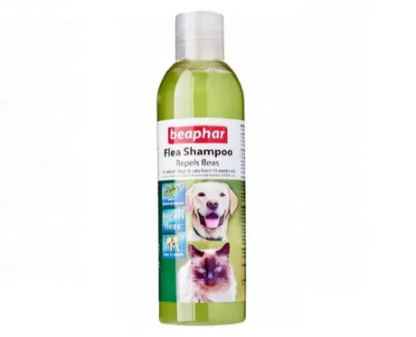 Beaphar Bio Tick and Flea Shampoo for Dogs and Cats at ithinkpets