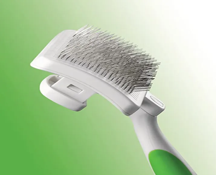 Andis Self-Cleaning Slicker Pet Brush, Lime Green at ithinkpets.com (7)