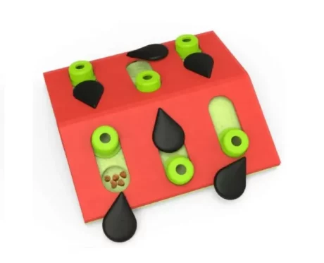 Petstages Melon Madness Puzzle And Play Cat Game at ithinkpets.com (1)