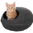 Trixie Liva Cat Cuddly Cave Bed